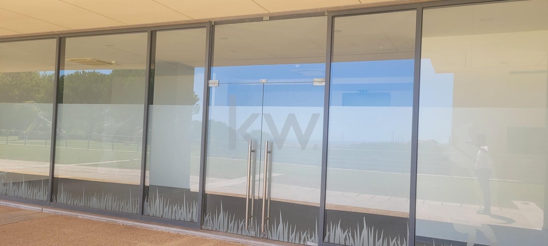 Loja com 100 m para Arrendamento | Taguspark  Oeiras