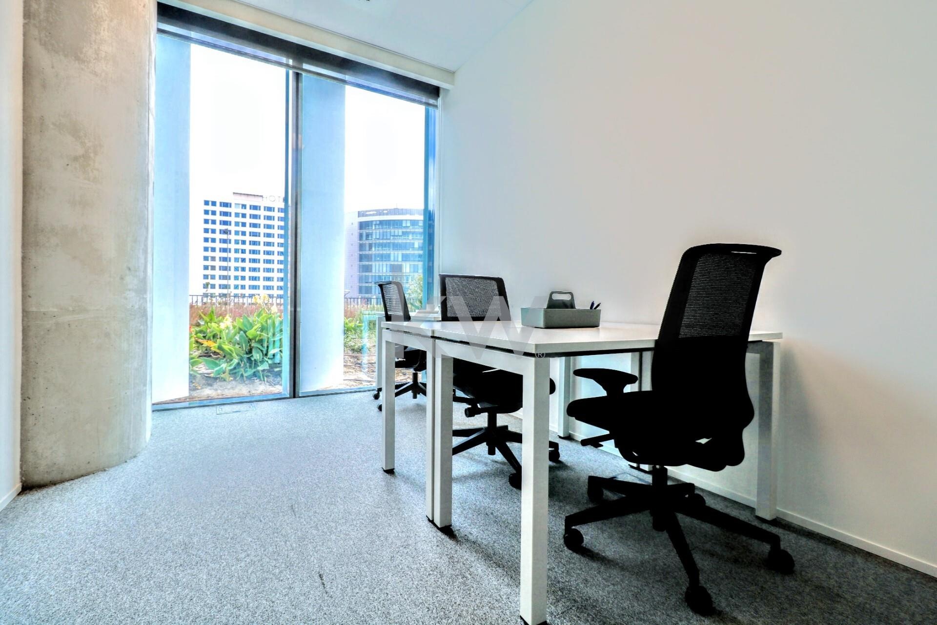 Escritrio de excelncia com 23 m2 para 5 a 6 pessoas no Centro do Parque das Naes, LISBOA