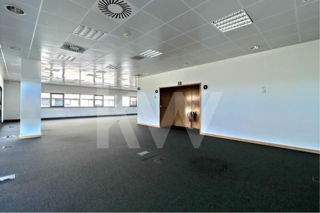 Arrenda Escritrio Prime 183 m2 no TAGUS PARK