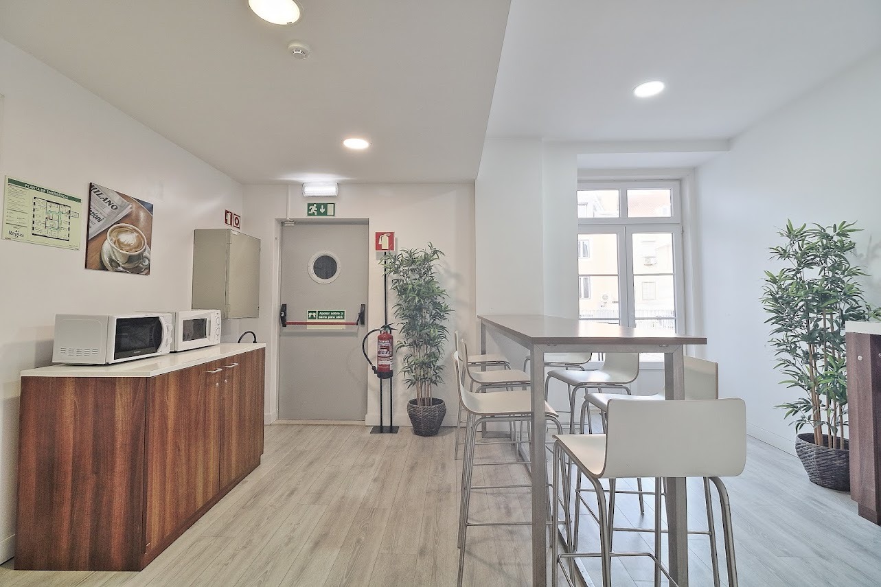 Escritrio para 3 Pessoas no Chiado