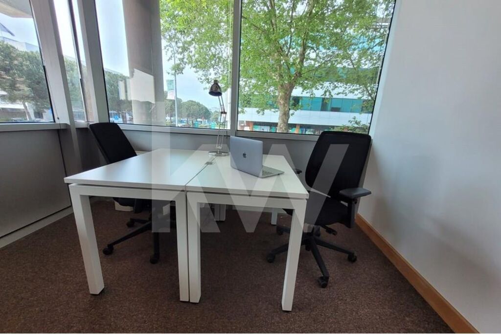 Escritrio com 8,5 m2 na Quinta da Fonte com todas as Solues para o Sucesso da sua Empresa