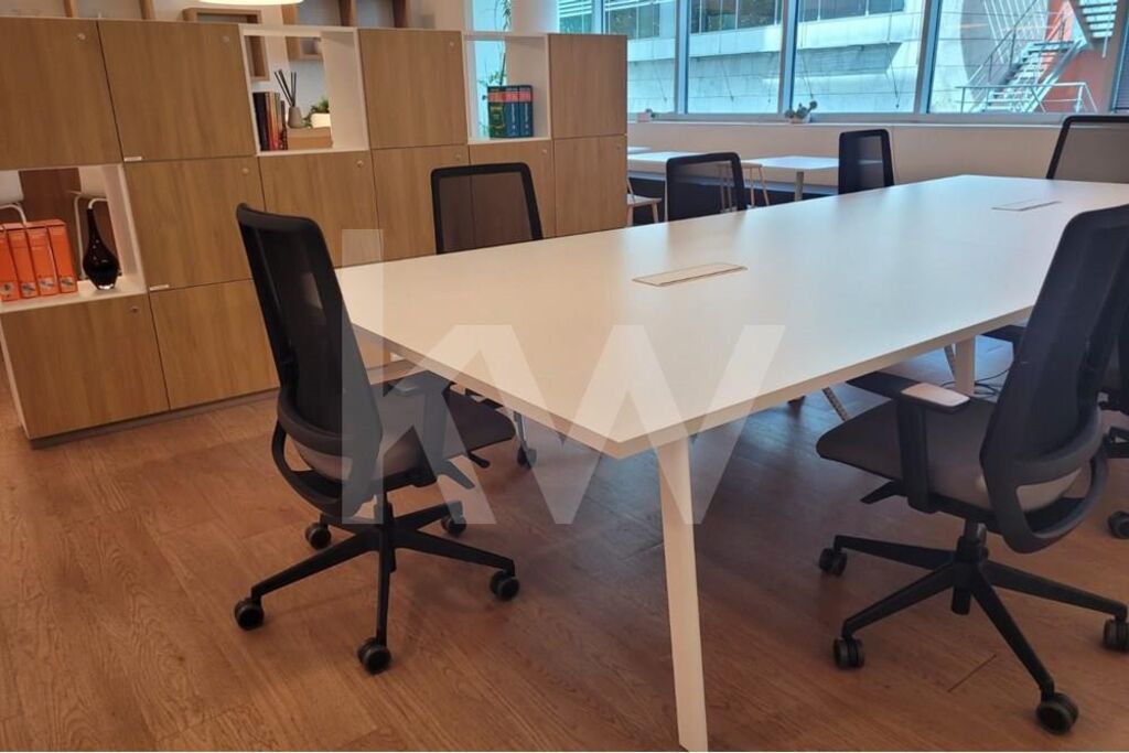 Escritrio com 8,5 m2 na Quinta da Fonte com todas as Solues para o Sucesso da sua Empresa