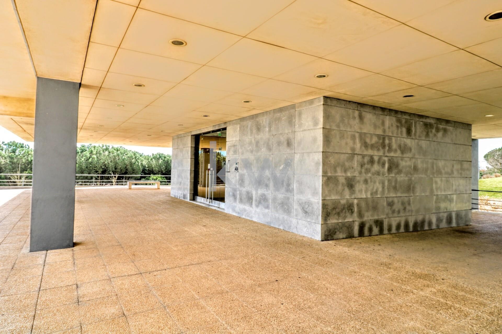 Escritrio Premium com 276 m2 no TAGUSPARK