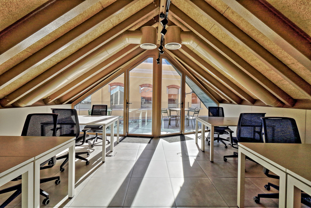 Escritório de Última Geração para 3 a 4 Pessoas para Arrendar em Alcântara, Lisboa