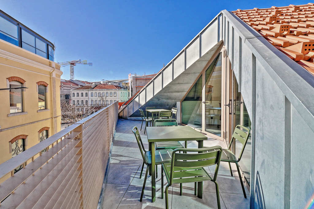 Escritrio de ltima Gerao para 3 a 4 Pessoas para Arrendar em Alcntara, Lisboa