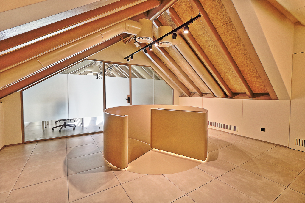 Escritrio de ltima Gerao para 3 a 4 Pessoas para Arrendar em Alcntara, Lisboa