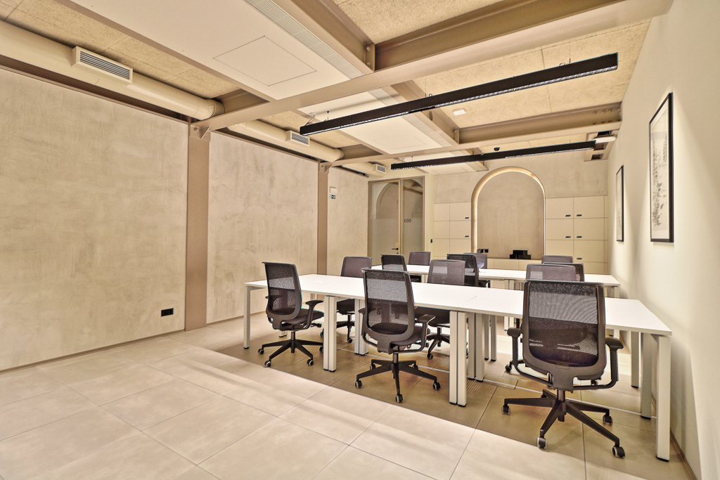 Escritrio de ltima Gerao para 3 a 4 Pessoas para Arrendar em Alcntara, Lisboa