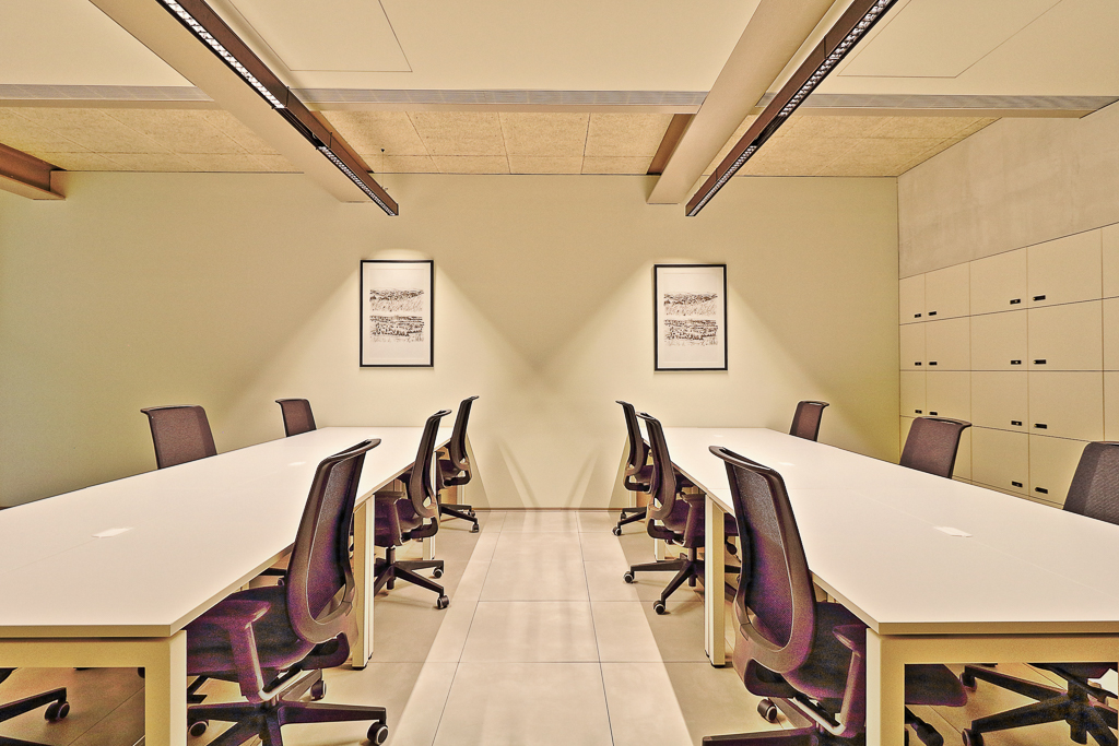 Escritrio de ltima Gerao para 3 a 4 Pessoas para Arrendar em Alcntara, Lisboa