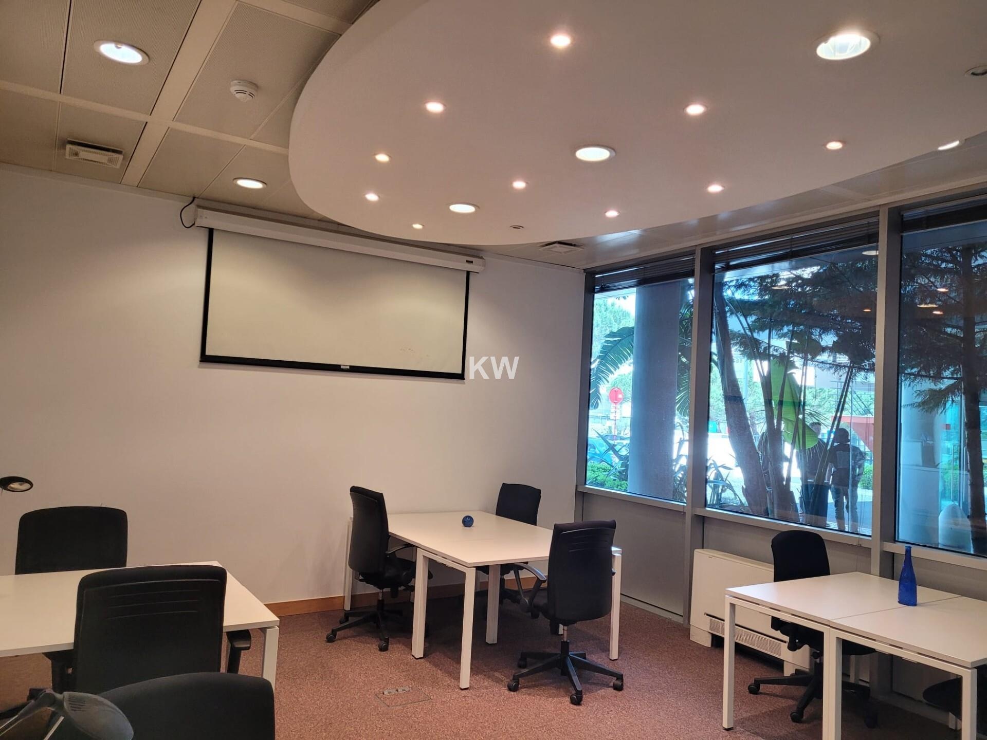 Escritório com 28 m2 na Quinta da Fonte com todas as Soluções para o sucesso da sua Empresa