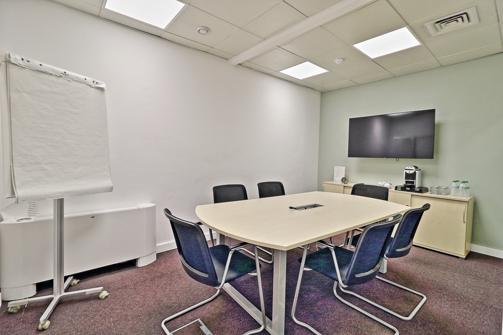 Escritrio Prime de 12 pessoas para Arrenda em plena Avenida da Liberdade Descrio