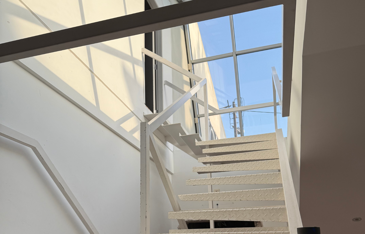 Edifcio Exclusivo para Arrendamento em Pao de Arcos | 1000 m | Estacionamento Privativo