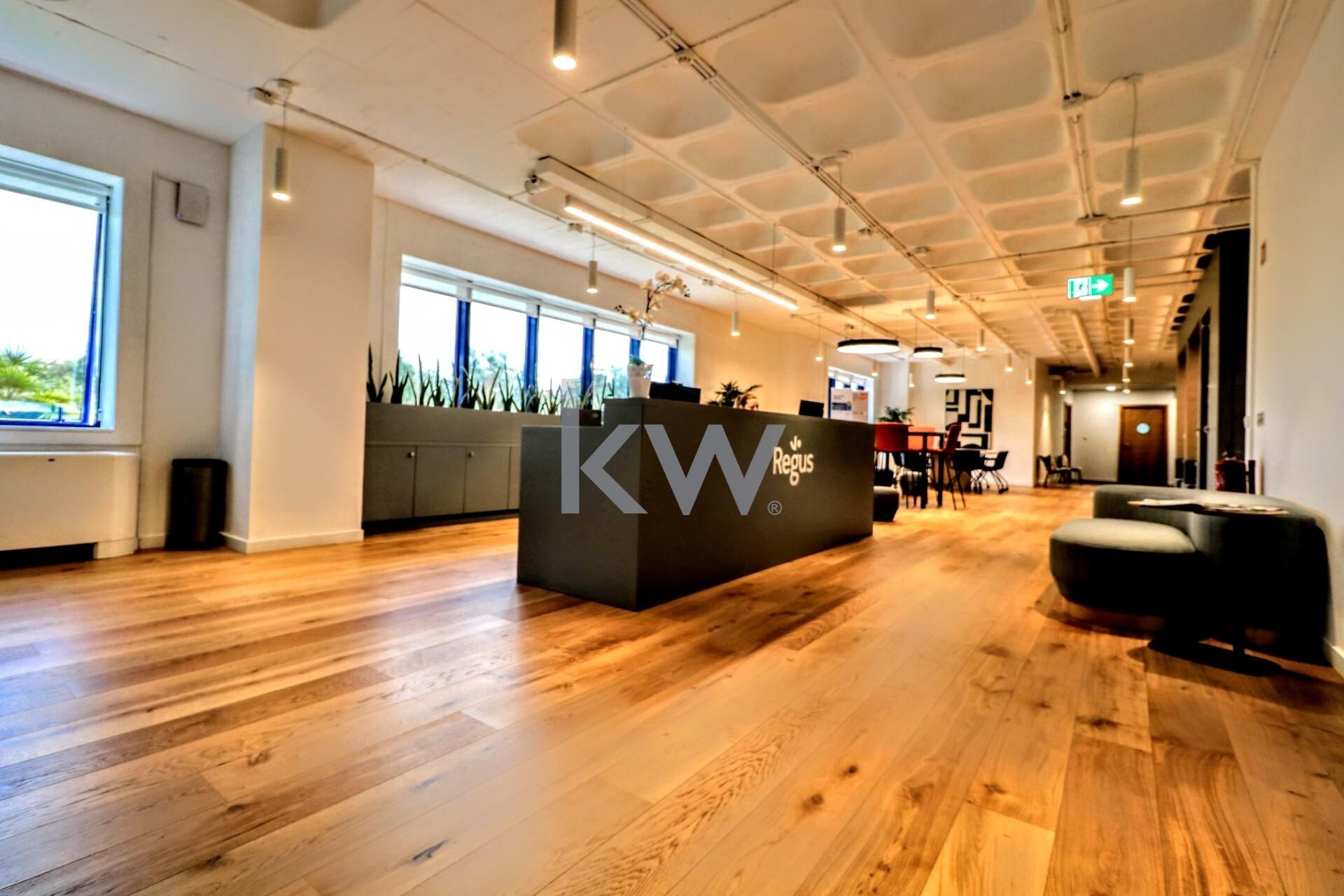 Escritrios para 5 a 6 pessoas nas Torres de Lisboa