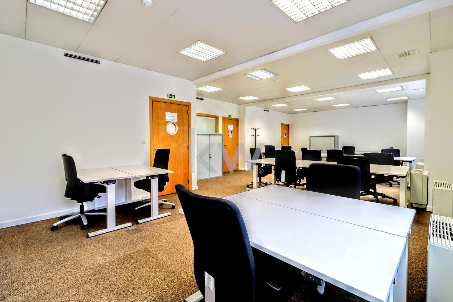 Escritrios para 5 a 6 pessoas nas Torres de Lisboa