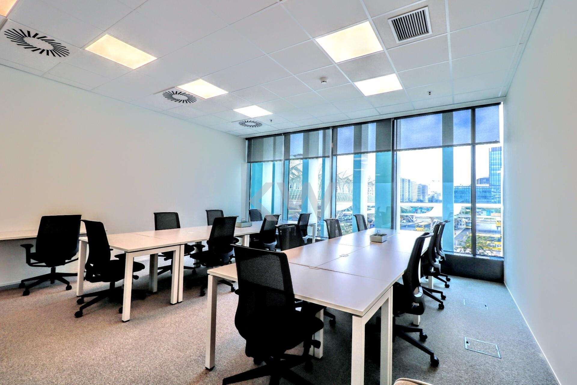 Escritrio de excelncia para 6 a 9 pessoas no Centro do Parque das Naes