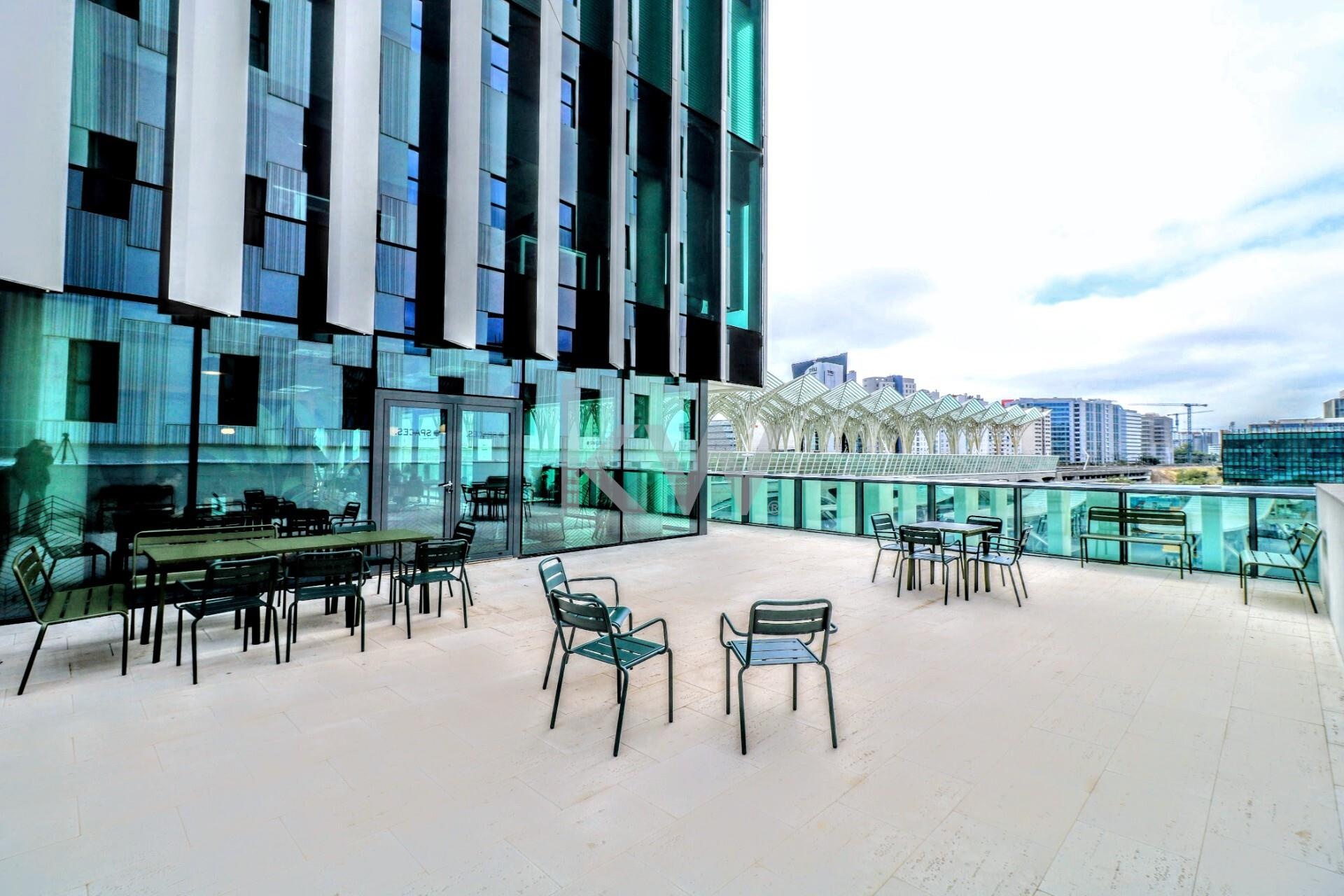 Escritrio de excelncia para 6 a 9 pessoas no Centro do Parque das Naes