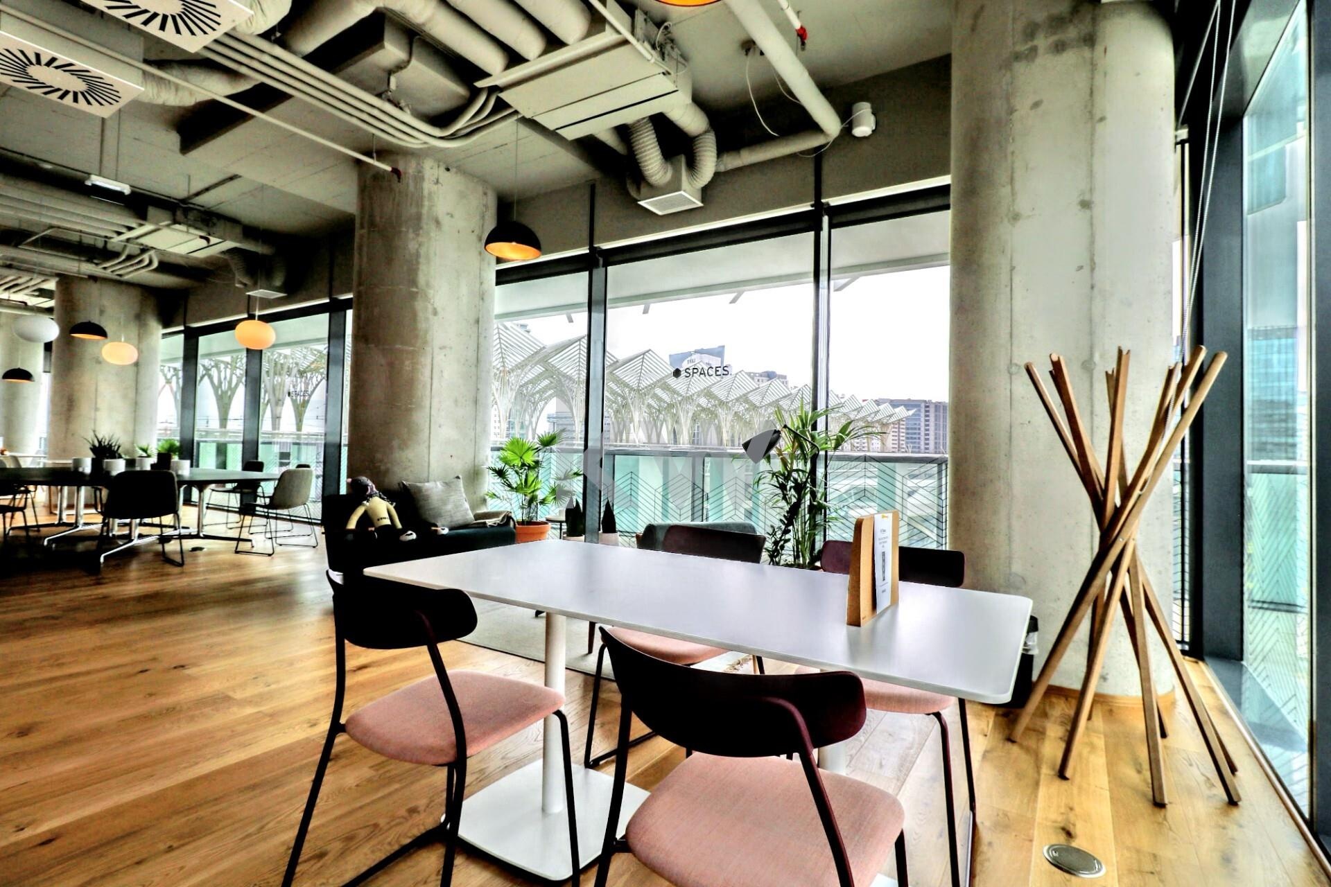 Escritrio de excelncia para 6 a 9 pessoas no Centro do Parque das Naes