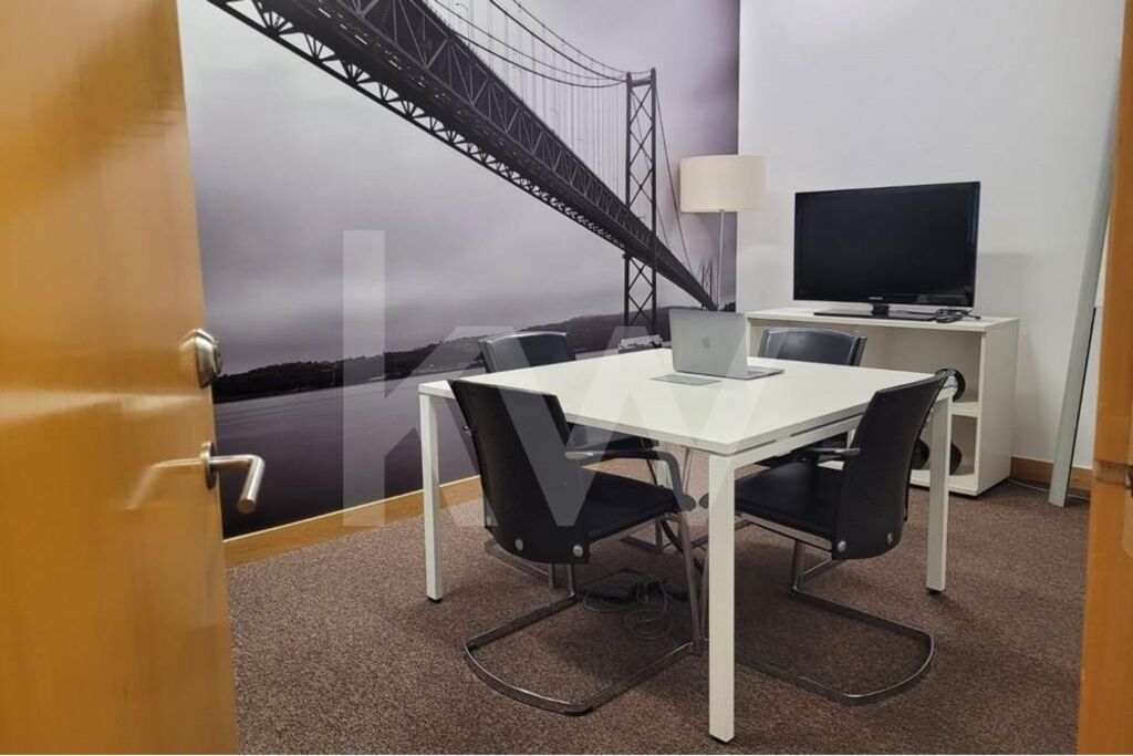 Escritrio com 11,5 m2 para Arrendamento com Todas as SOLUES para a sua Empresa