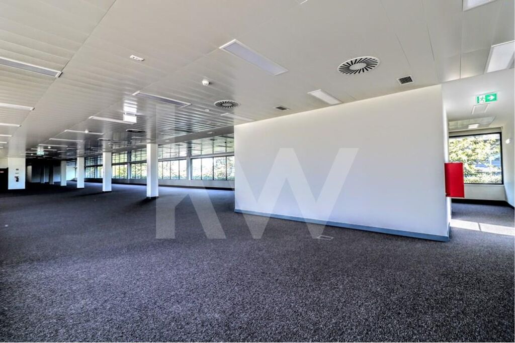 Escritrio Inovao 1970 m2 no TAGUS PARK