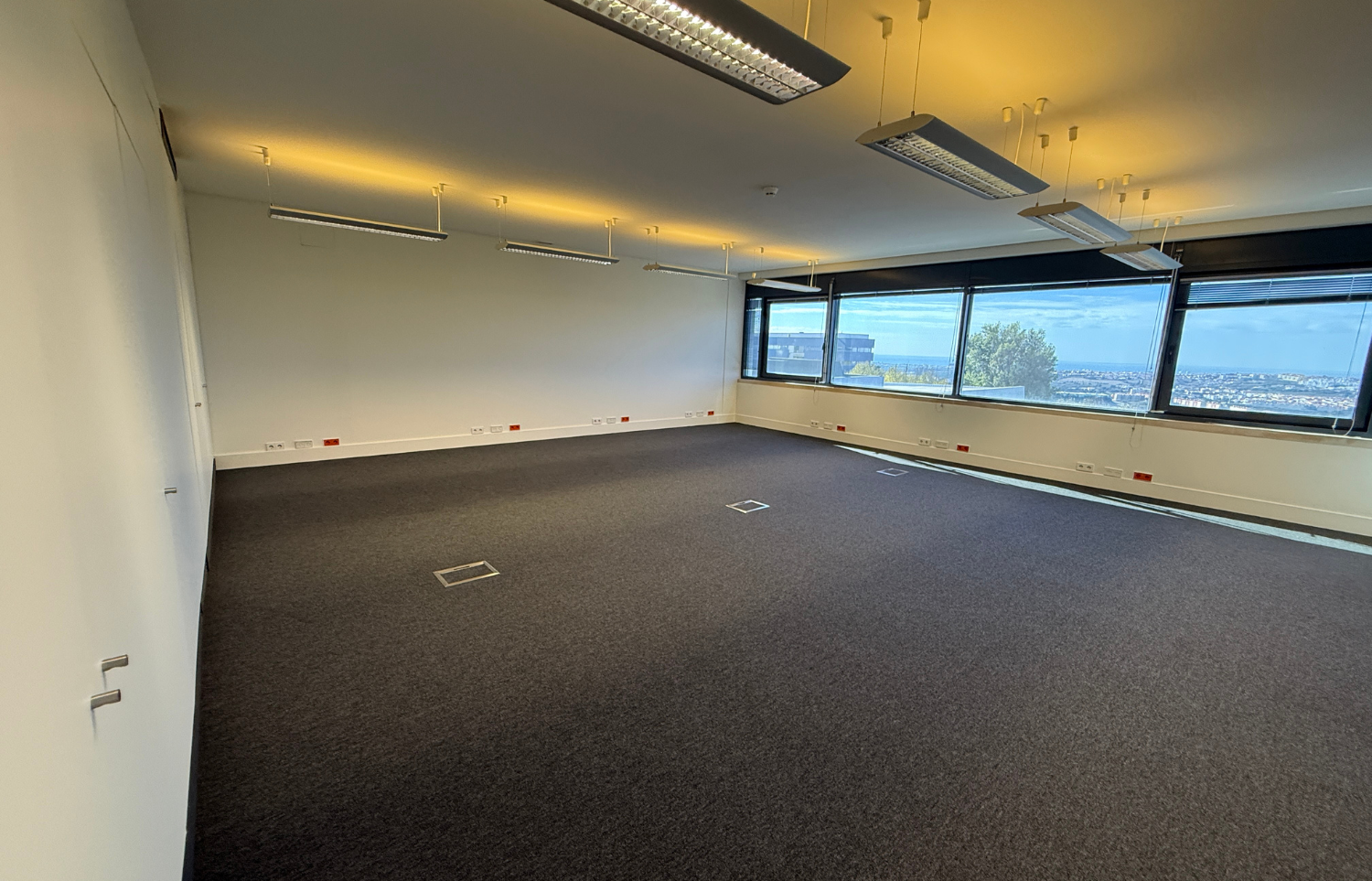 Escritrio de 79  m  Ncleo Central Expanso do Taguspark