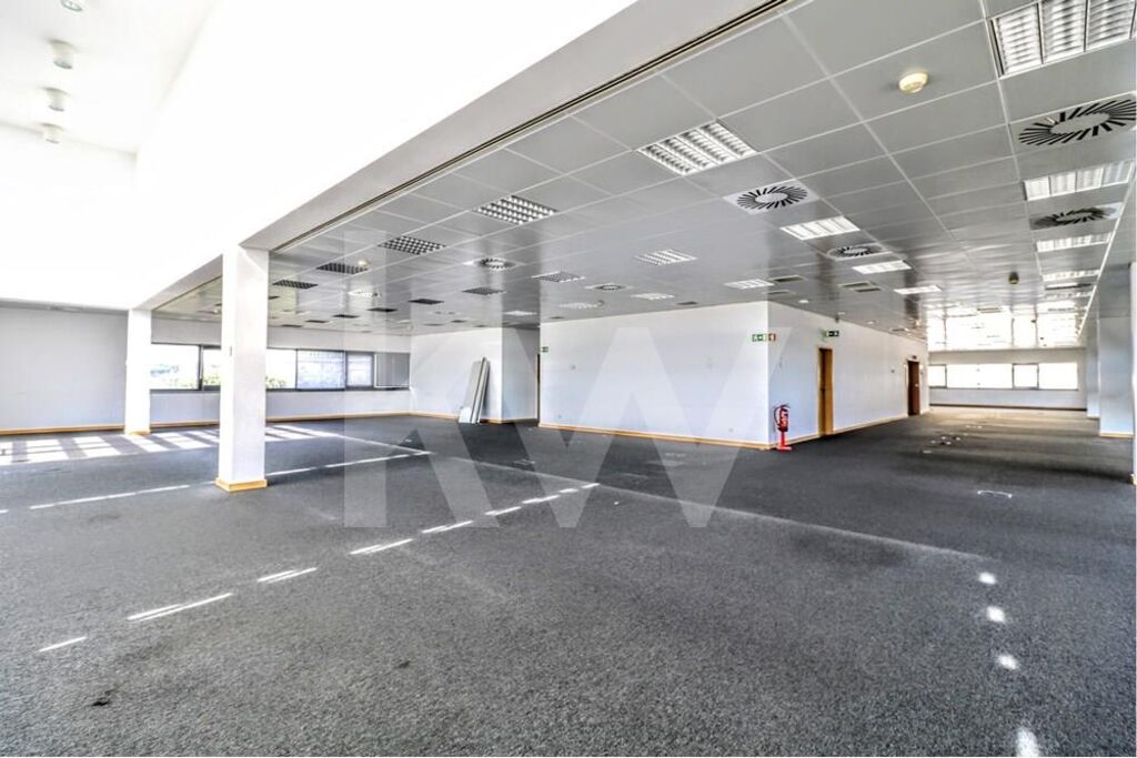 Escritrio Prime com 149 m2 no TAGUS PARK