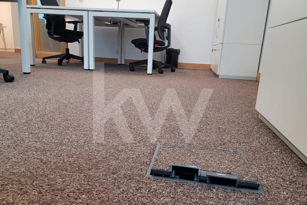 Escritrio com 36 m2 na Quinta da Fonte com todas as solues para o sucesso da sua empresa